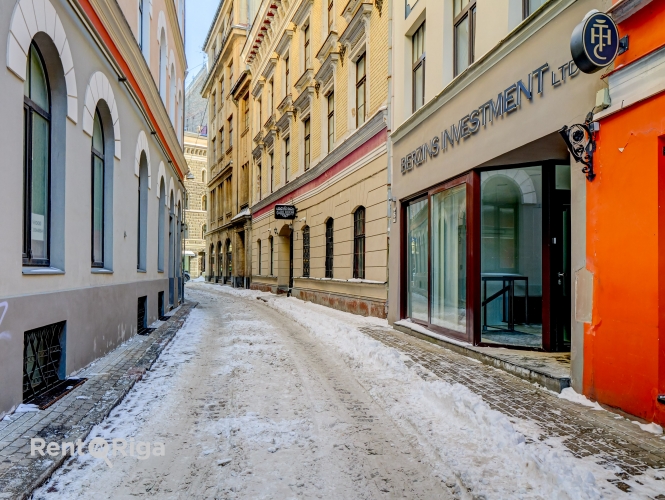 Объявление. Современные офисные/торговые помещения в Старой Риге  Предлагаем в аренду офисные/торговые Цена: 1450 EUR/мес. Foto #1
