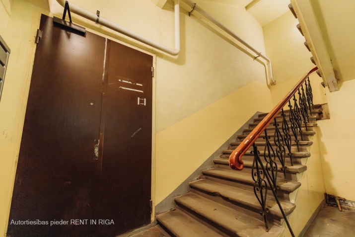 Объявление. Hostel premises that can be converted into 3 apartments.  The property is located in one of the Цена: 220000 EUR Foto #6