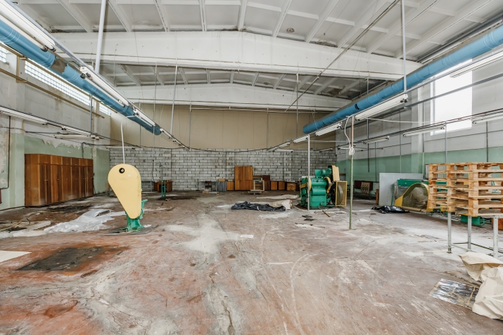 Sludinājumi. Industriālais parks Ziepniekalnā iznomā telpas bez apkures.  Telpām ir nepieciešams remonts. Ir Cena: 750 EUR/mēn Foto #3
