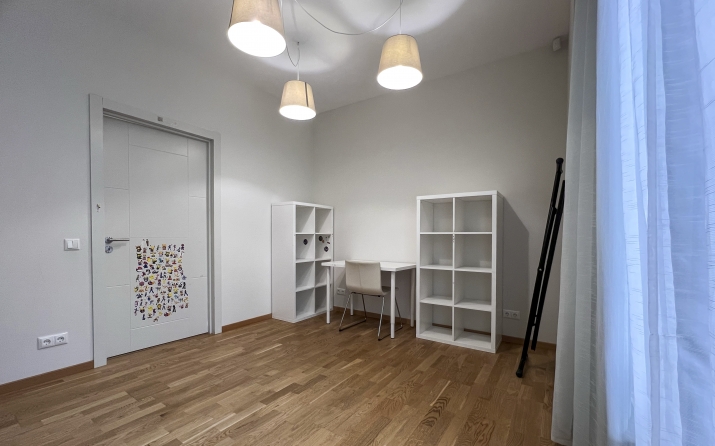 Sludinājumi. Gaišs un silts 3 istabu dzīvoklis Jūrmalā. Dzīvoklis atrodas koptā, mierīgā un drošā vidē, kas ir Cena: 253000 EUR Foto #9
