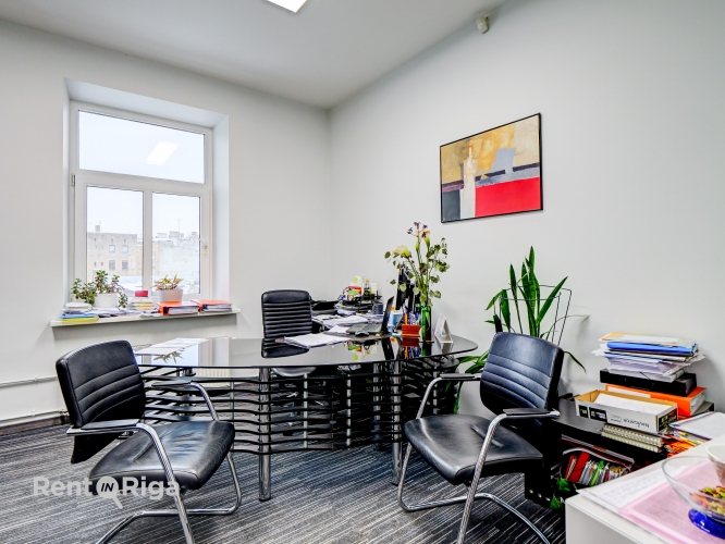 Объявление. Office premises in a renovated building on the 5th floor (NO ELEVATOR).  A cozy, well-maintained, Цена: 762 EUR/мес. Foto #5