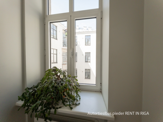 Объявление. Gaišas un reprezentablas biroja telpas Rīgas aktīvajā centrā  Elizabetes ielā!  Nomai tiek Цена: 1800 EUR/мес. Foto #9