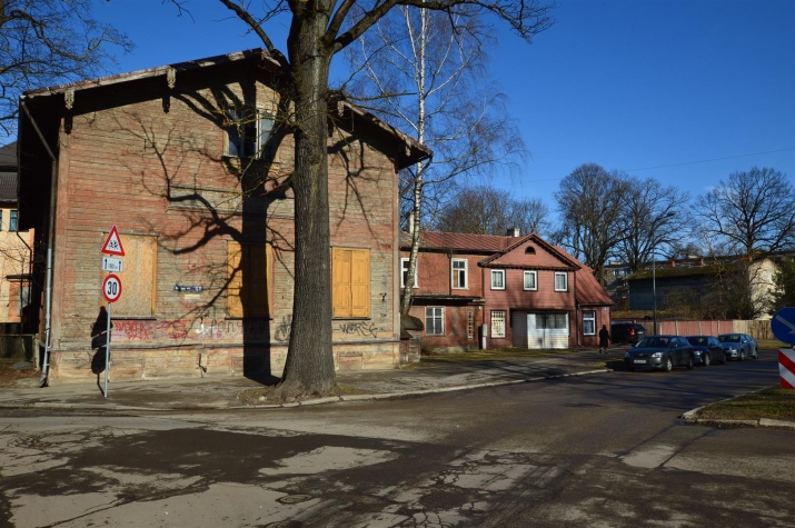 Объявление. Premises located on the ground floor of a wooden residential building.  Total area of the premises: Цена: 92000 EUR Foto #2
