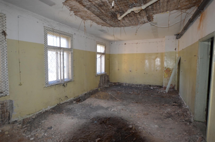 Объявление. Premises located on the ground floor of a wooden residential building.  Total area of the premises: Цена: 92000 EUR Foto #5
