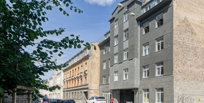 Объявление. Stilīgs, dzīvoklis Rīgas centrā ar ļoti zemiem komunālie maksājumiem.  Tiek izīrēts studio tipa Цена: 320 EUR/мес. Foto #1