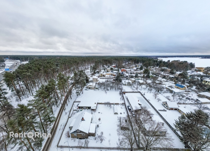 Объявление. Piedāvājumā ir skaists, taisnstūrveida zemes gabals vienā no patīkamākajiem privātmāju rajoniem, un Цена: 70000 EUR Foto #3