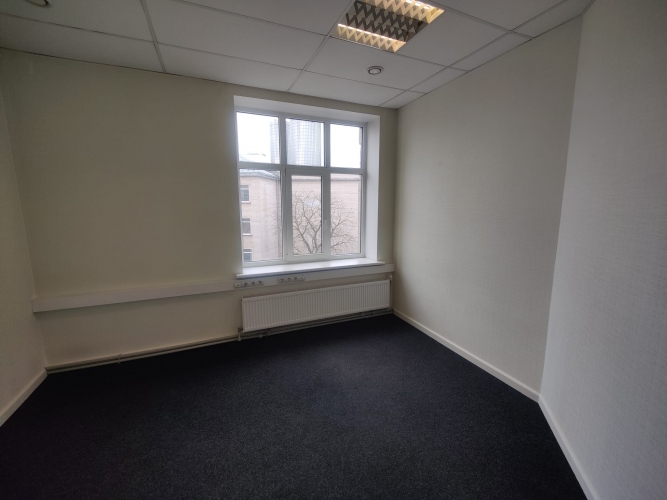 Объявление. Studija / birojs / dzīvoklis ar 4 istabām.  + Maza virtuvīte. + Sava tualete ar dušu. + Noliktavas Цена: 600 EUR/мес. Foto #6