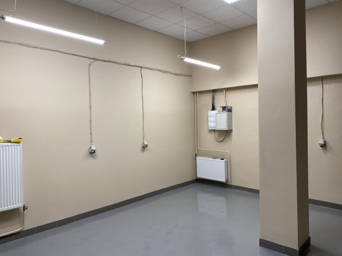 Объявление. Apsildāmas ražošanas vai noliktavas telpas.  - viena liela telpa; - tikko izremontēta; - plašas Цена: 400 EUR/мес. Foto #6