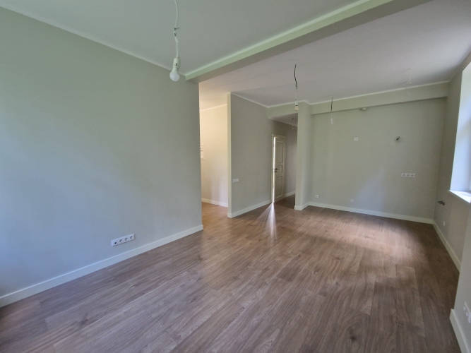 Sludinājumi. Piedāvājumā mūsdienīgs 2 guļamistabu dzīvoklis ar pilnu apdari renovētā projektā Jūrmalas Priežu Cena: 160000 EUR Foto #7