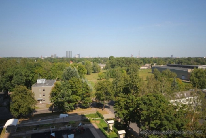 Sludinājumi. Pārdod modernu un gaumīgi iekārtotu 2 istabu dzīvokli projektā Panorama Plaza.  Izbaudi komfortu, Cena: 138000 EUR Foto #2