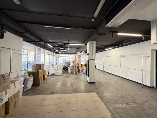 Sludinājumi. Iznomā komerctelpas Jelgavas centrā, kas īpaši piemērotas kafejnīcas vai cita ēdināšanas koncepta Cena: 1718 EUR/mēn Foto #2