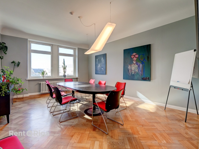 Sludinājumi. No maija beigām tiek piedāvāts ērts un funkcionāli dizainisks birojs. Tā kopējā platība 163.73 m2. Cena: 1907 EUR/mēn Foto #4