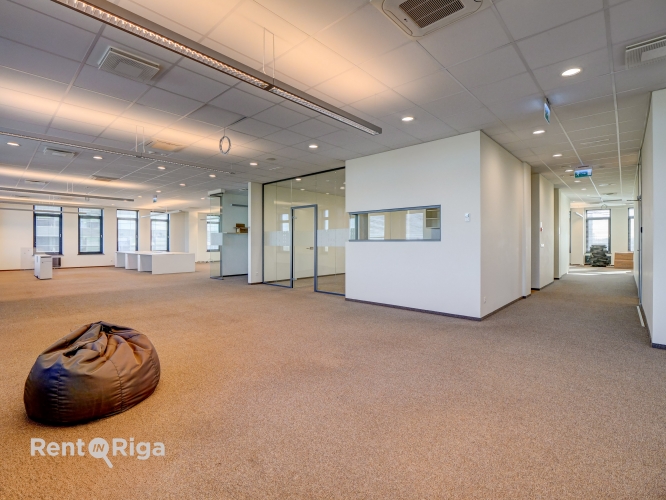 Объявление. Office space on the 7th floor of the office building Place Eleven.  The office building can be Цена: 22064 EUR/мес. Foto #6