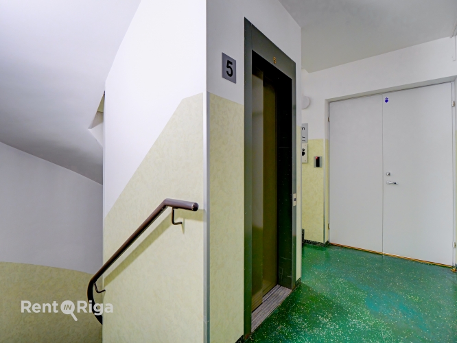 Объявление. Office premises in a well-maintained office building at 16 Meierovica Boulevard, just a one-minute Цена: 500 EUR/мес. Foto #8