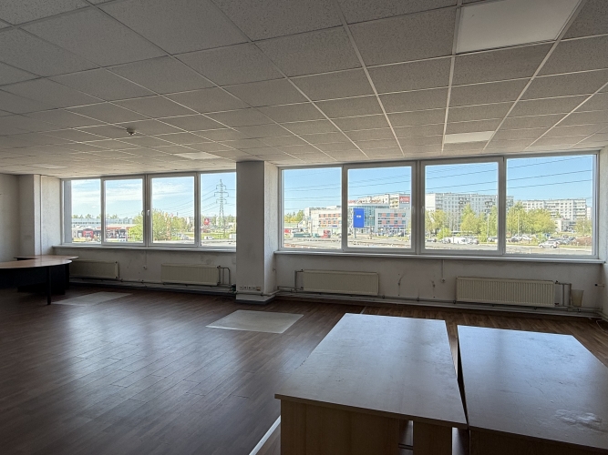 Sludinājumi. Biroja telpas industriālajā parkā Pļavniekos.  - Nomas maksā iekļauta apsaimniekošanas maksa, Cena: 343 EUR/mēn Foto #1