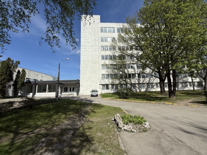 Sludinājumi. Iznomā telpas ar izlietni Krustpils ielā.  Telpas tiek piedāvātas ar pilnu iekšējo apdari. Plaši Cena: 127 EUR/mēn Foto #6