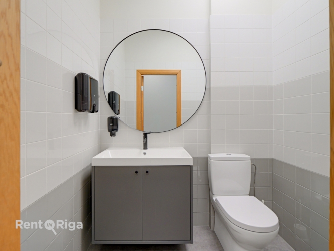 Sludinājumi. Iznomā kvalitatīvas biroja telpas Rīgas Industriālajā Parkā  Ulbrokas iela 19A. Telpas nodrošinot Cena: 2295 EUR/mēn Foto #4