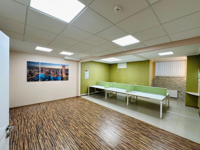 Sludinājumi. Pārdod biroja telpas ar atsevišķu ieeju!  Piedāvājumā funkcionālas un daudzpusīgas biroja telpas Cena: 124000 EUR Foto #1