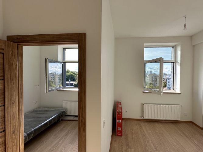 Sludinājumi. Tiek izīrēts stilīgs un mājīgs 2-istabas dzīvoklis Rīgas centrā. Šis dzīvoklis ir īpaši pievilcīgs, Cena: 700 EUR/mēn Foto #2
