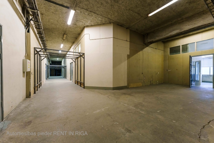 Объявление. Heated production or warehouse premises on the 2nd floor.  The building was constructed in 1994 Цена: 660 EUR/мес. Foto #9