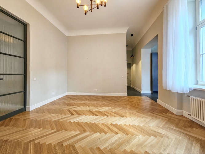 Объявление. 2-комнатная квартира в тихом центре в Skyhold Residence  Вы ищете отличную квартиру с удобным Цена: 870 EUR/мес. Foto #4