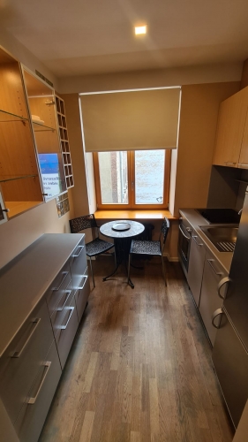 Sludinājumi. Pašā Rīgas centrā  Brīvības un Ģertrūdes ielu krustojumā, tiek pārdots kvalitatīvi izremontēts Cena: 129000 EUR Foto #7