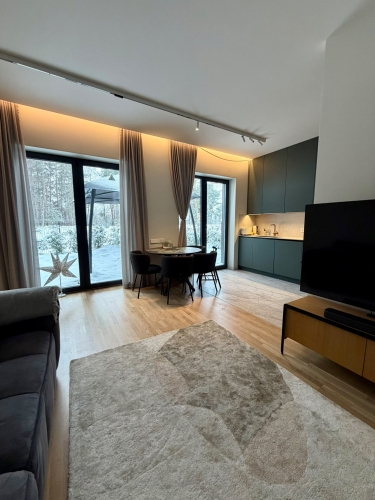Sludinājumi. Tiek pārdota mūsdienīga rindu mājas sekcija Dreiliņos blakus mežam un tikai dažu minūšu attālumā no Cena: 269000 EUR Foto #5