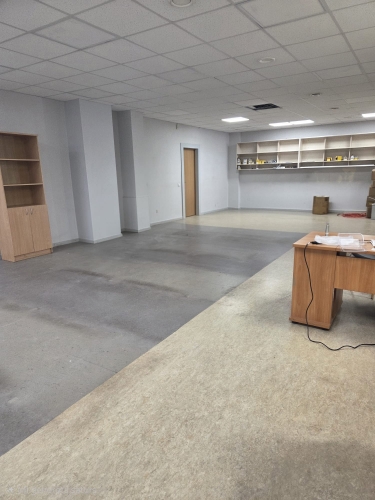 Sludinājumi. Iznomā noliktavas telpas Elijas ielā 17.  + renovēta biroju ēka + kopējā platība  119 m2 + telpas Cena: 893 EUR/mēn Foto #4