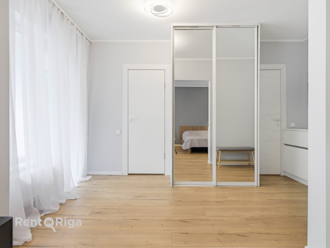 Sludinājumi. Pārdod gaišu un mājīgu dzīvokli Purvciemā!  Ienākot dzīvoklī, jūs sagaida priekšnams, no kura ir Cena: 64900 EUR Foto #6
