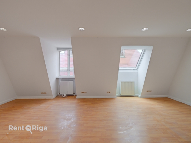 Объявление. Two-Level Apartment in Jacob\'s Barracks  The first level features a spacious kitchen, a separate Цена: 755 EUR/мес. Foto #6