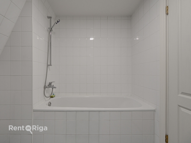 Объявление. Two-Level Apartment in Jacob\'s Barracks  The first level features a spacious kitchen, a separate Цена: 755 EUR/мес. Foto #9