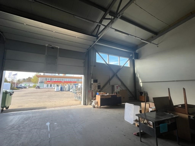 Sludinājumi. Apkurināmas noliktavas telpas + teritorija Piņķos.  + 1. stāvs.  + Griestu augstums līdz pārliktin~ Cena: 4212 EUR/mēn Foto #6