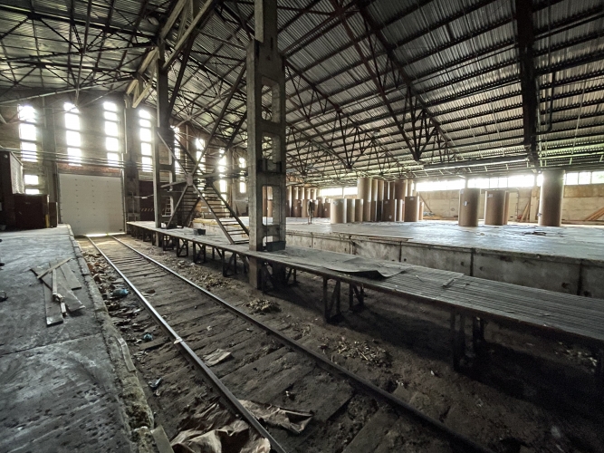 Sludinājumi. Iznomājam neapkurināmas noliktavas ar dzelzceļa rampām.  Apsargājama, asfaltēta teriotrija, Cena: 20000 EUR/mēn Foto #4